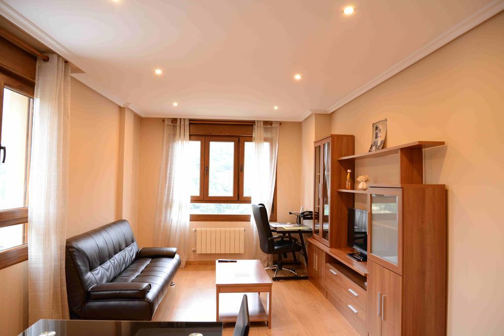 Apartamento El Mirador De Limes Cangas De Narcea Habitación foto