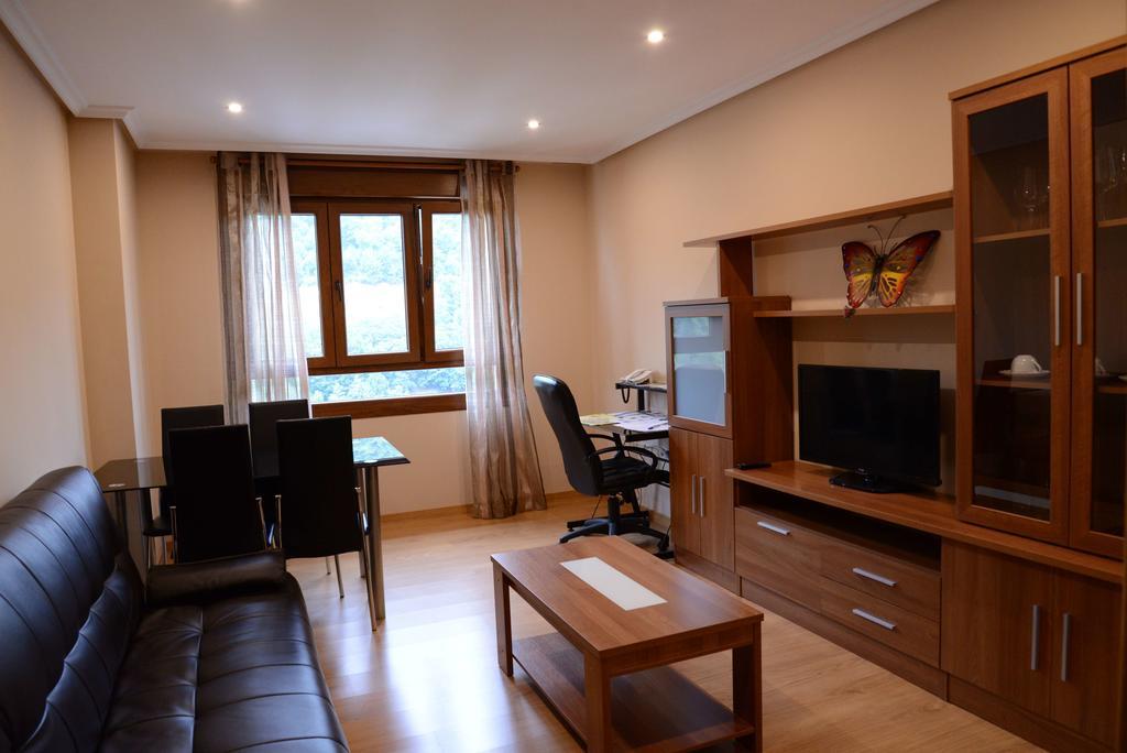 Apartamento El Mirador De Limes Cangas De Narcea Habitación foto